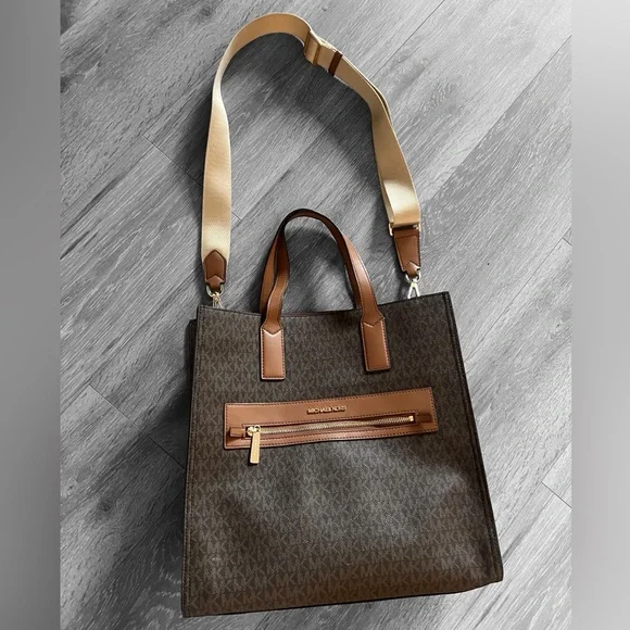 Michael Kors Brown and Tan Messenger Bag - Picture 2 of 15